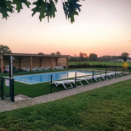 Les Gites De La Bouldoire Renaissance Rignac  Buitenkant foto