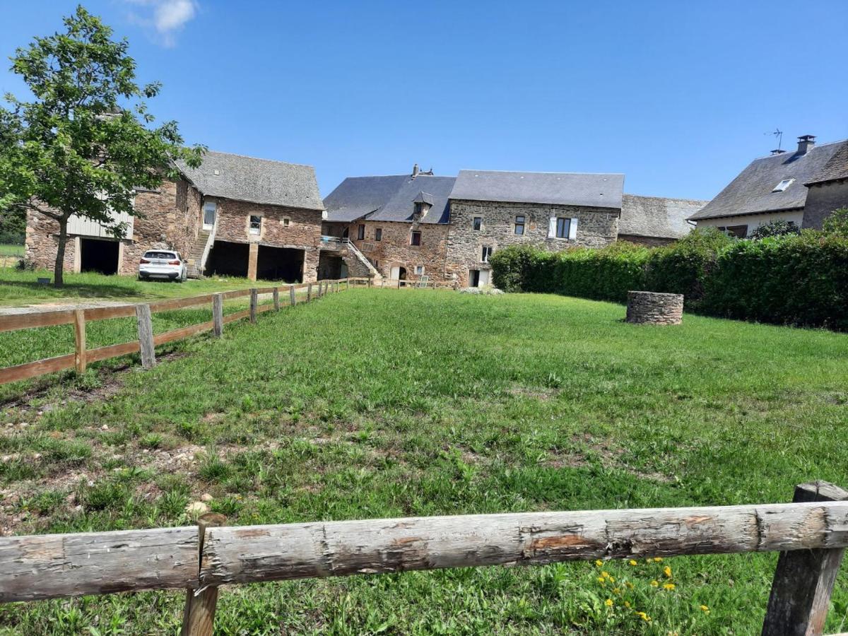 Les Gites De La Bouldoire Renaissance Rignac  Buitenkant foto
